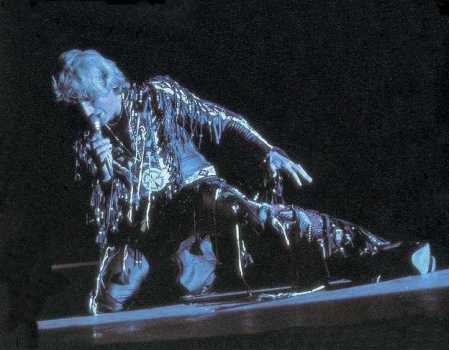 tu avais tout bris�, tout en une seule nuit