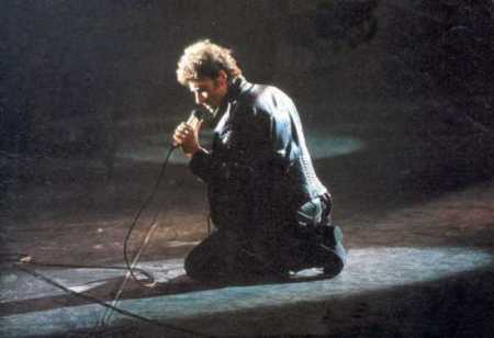 ailleurs il te faudra chercher quelqu'un d'autre pour danser...