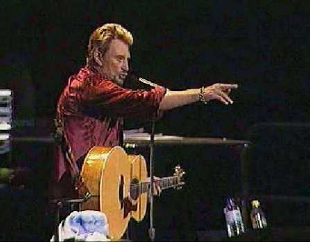 derri�re les murs de la c�l�brit�...